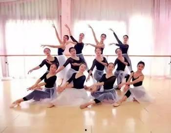 形体课热身成人舞蹈视频,成人舞蹈热身视频赏析